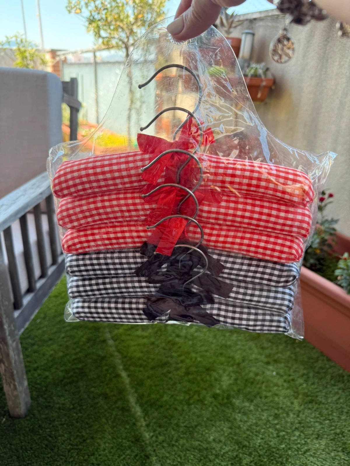 Decorative fabric hangers – photo 4
